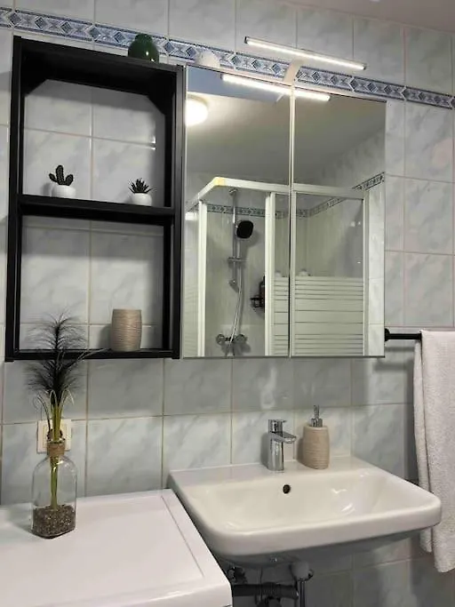 Schickes & Gemuetliches Studio Vienna